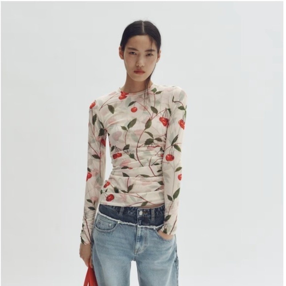Stella McCartney x H&M Cherry Print Ruched Mesh Long Sleeve Top Cream Red | L - Picture 2 of 5